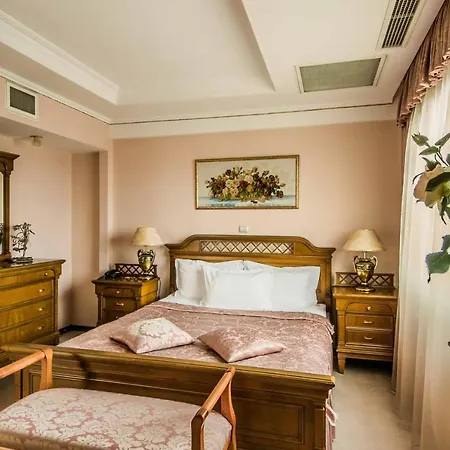 Hotel Minsk Готель 4*