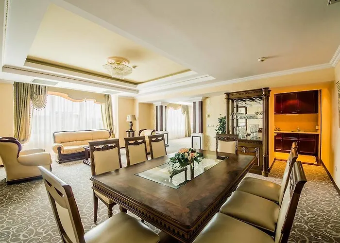 Hotel Minsk Готель