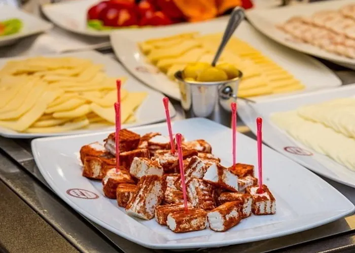 Hotel Minsk Мінськ