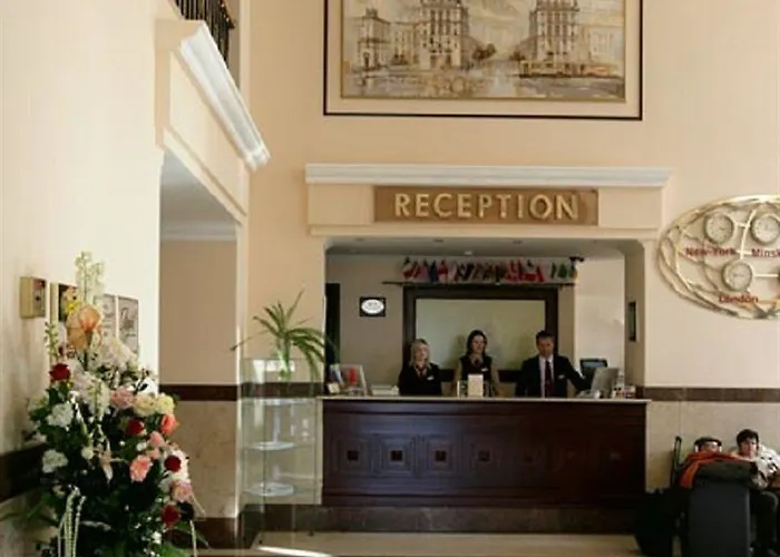 Hotel Minsk Мінськ